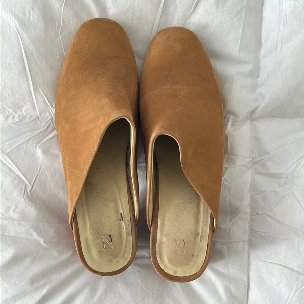 Nisolo Tan Leather Mules